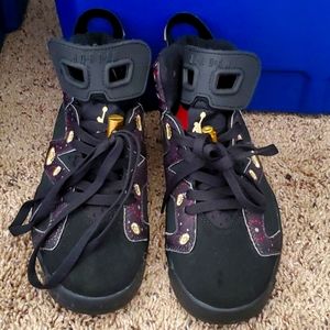 Rare women Jordan 8 without original box
